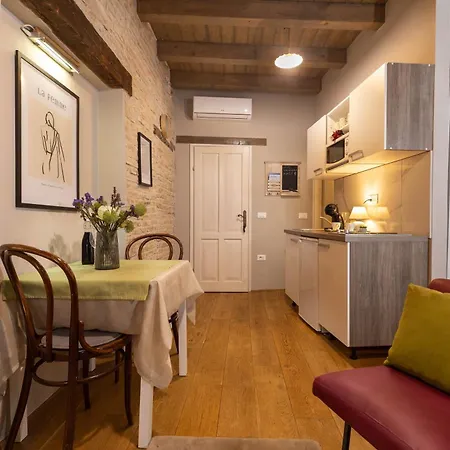 Apartament Casa Kaligari History Old Town *