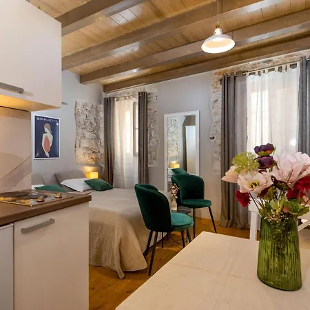 Apartment Casa Kaligari History Old Town